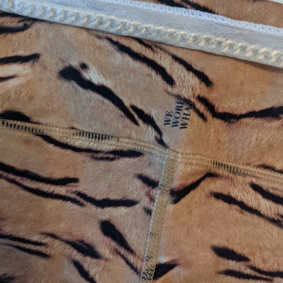 {WeWoreWhat} Brand New Chain Bike Shorts - Picture 8 of 11